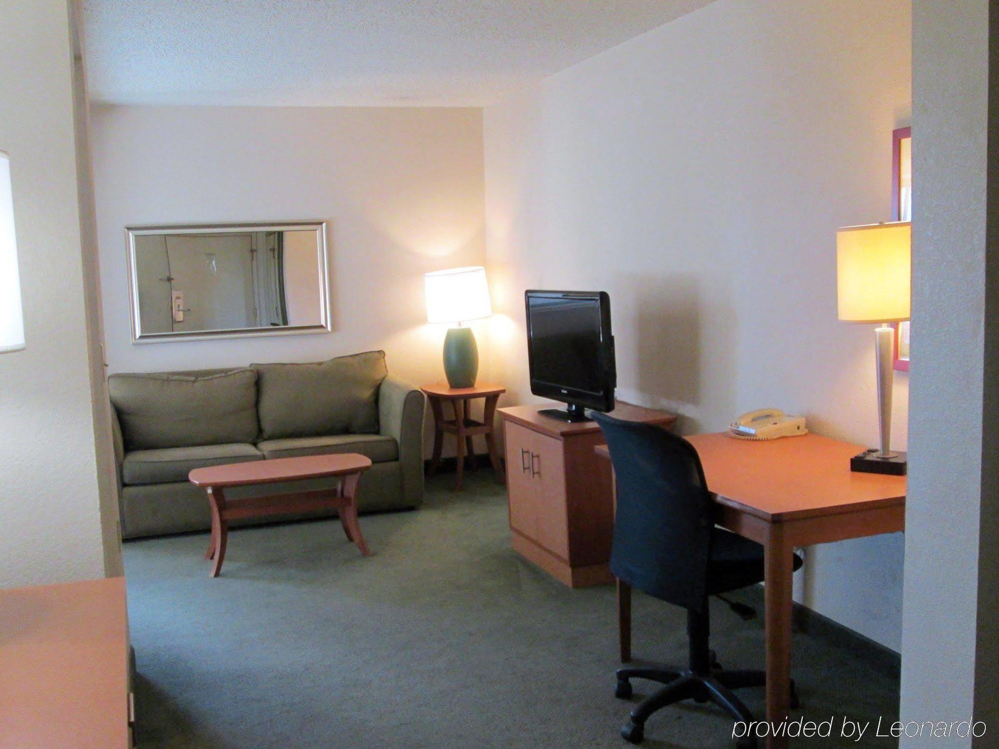 Extended Stay America Suites - Dallas - Plano Parkway - Medical Center Екстериор снимка